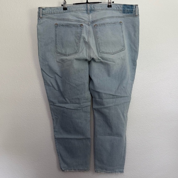 NWT Abercrombie The Mom High Rise Distressed Jeans 36 22 Long - Picture 3 of 7